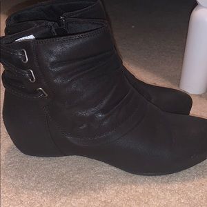 Short Black ankle booties